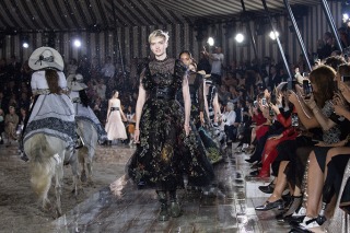 Cruise 2019 Collections